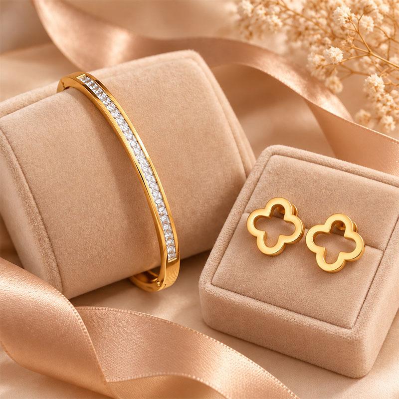 3pc Unisex 18K Golden Plated Bracelet and Earrings Set